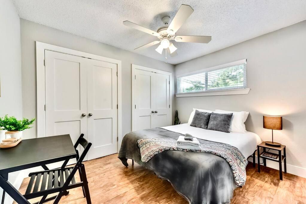 Apartamento Bright And Cheerful Flat, Near Fair Park Dallas Exterior foto